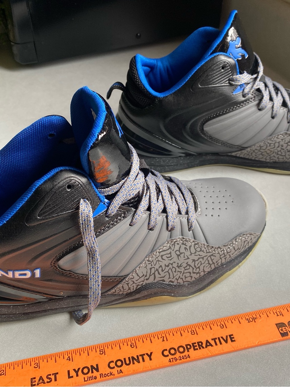 New And1 Size 10 Gray and Black Basketball Shoes with Blue Lining nice sneakers